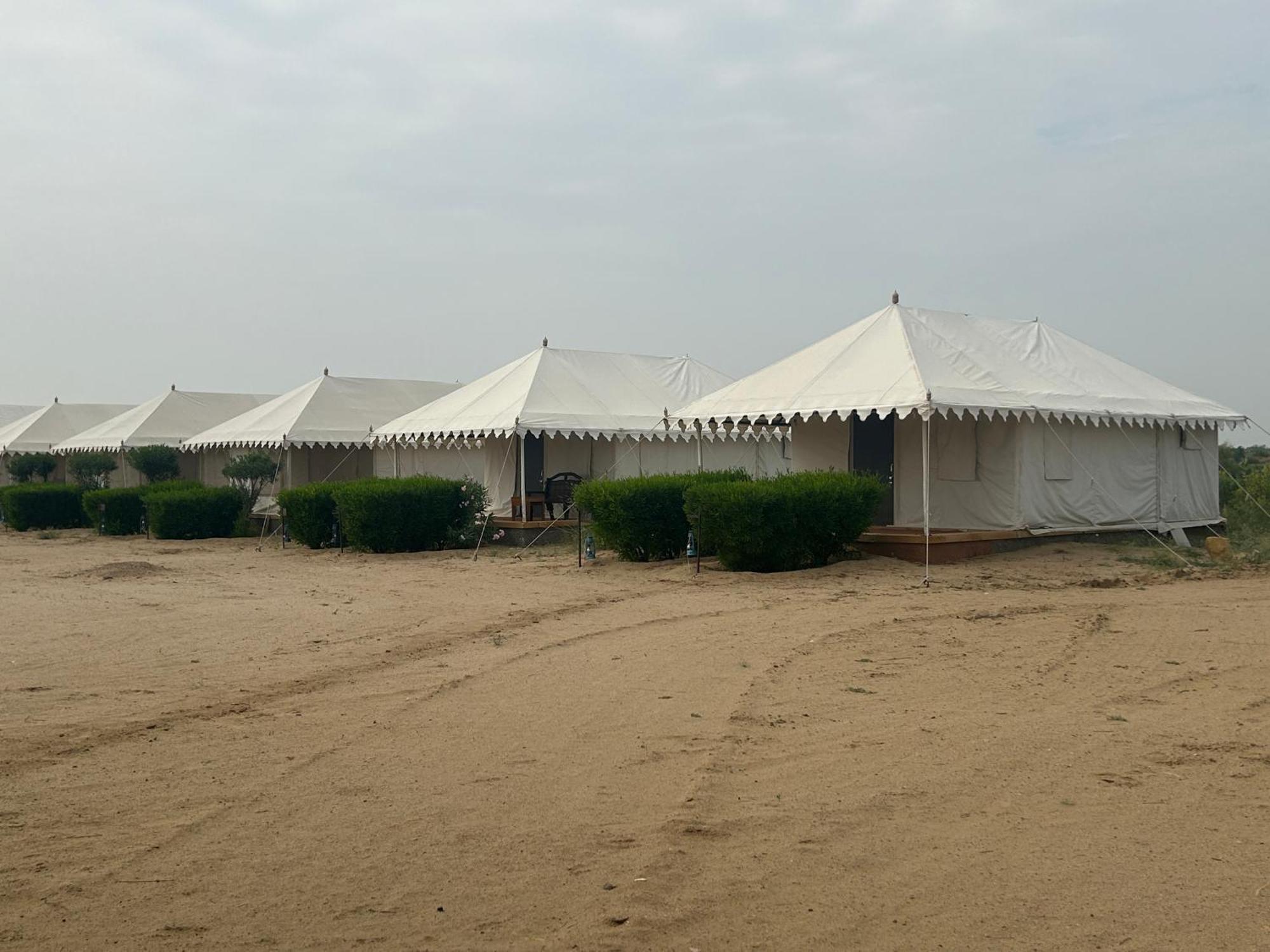 Sunny Desert Camp Kuri Екстер'єр фото
