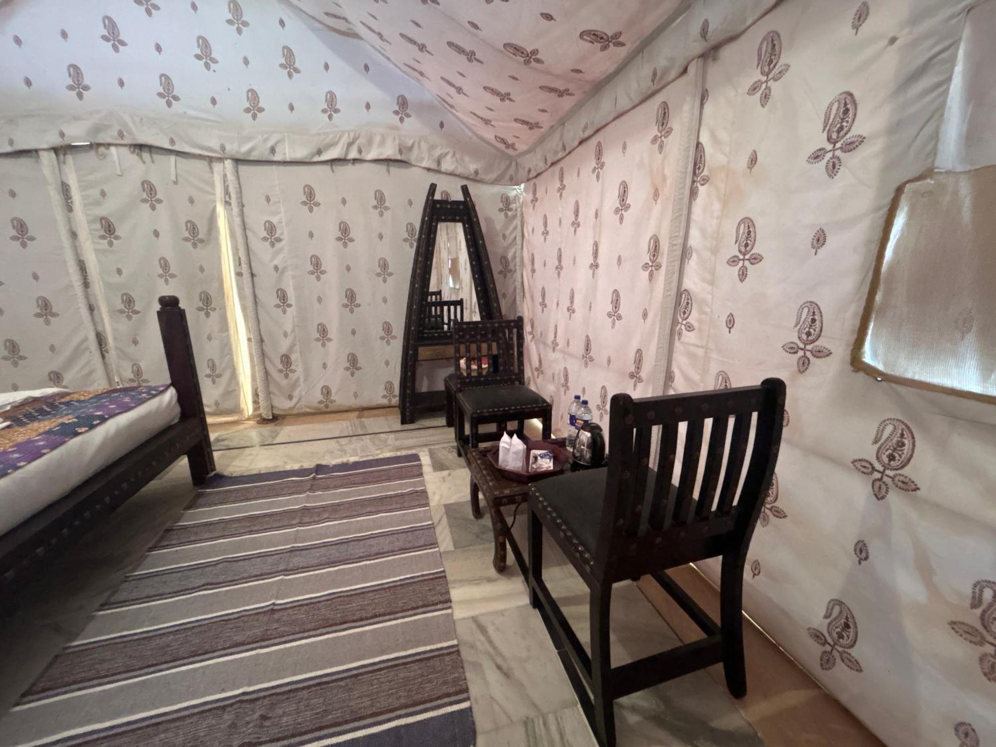 Sunny Desert Camp Kuri Екстер'єр фото