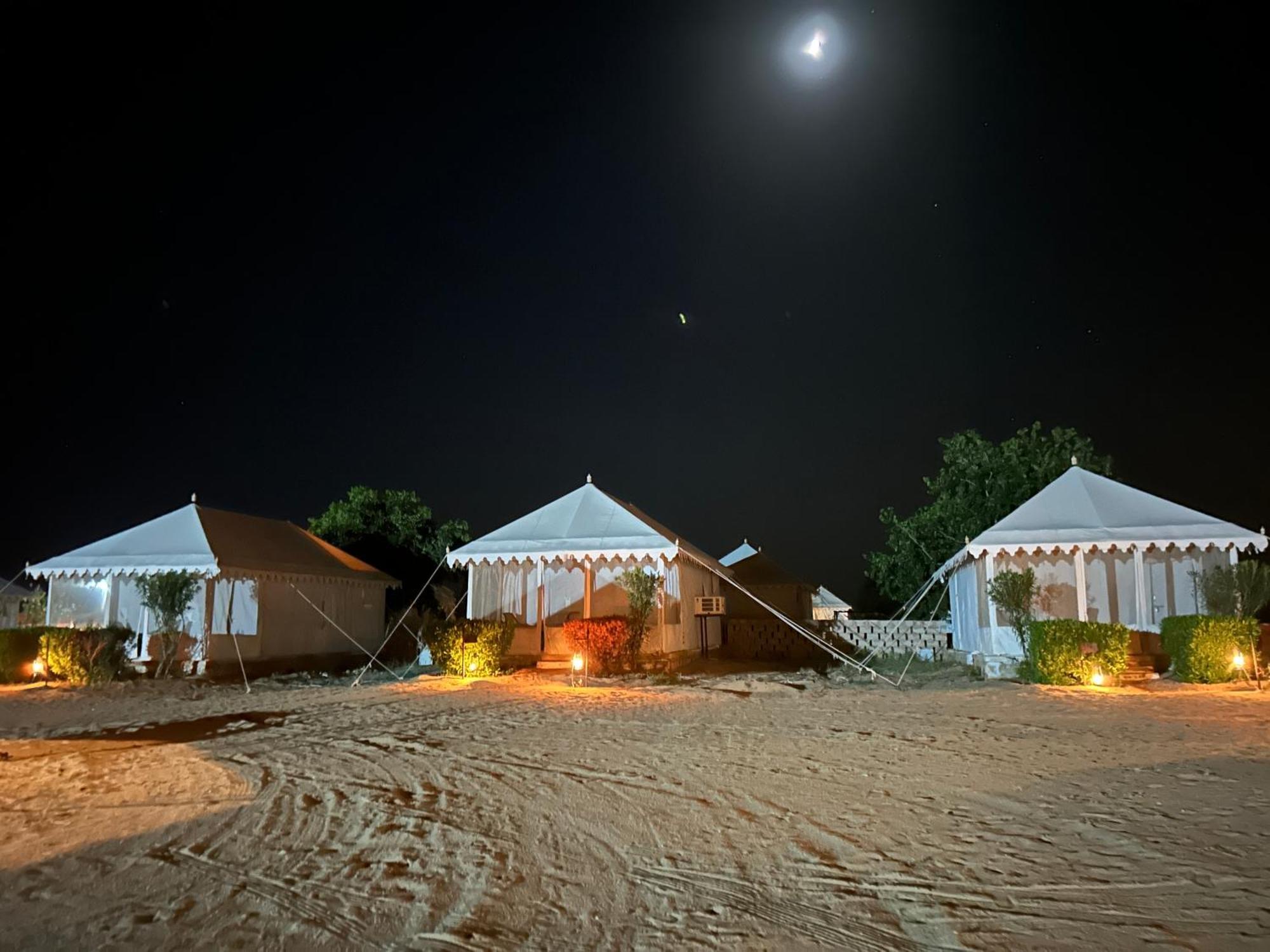 Sunny Desert Camp Kuri Екстер'єр фото