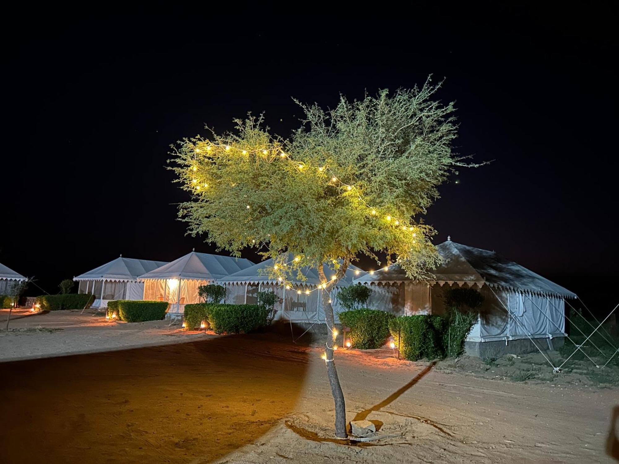 Sunny Desert Camp Kuri Екстер'єр фото