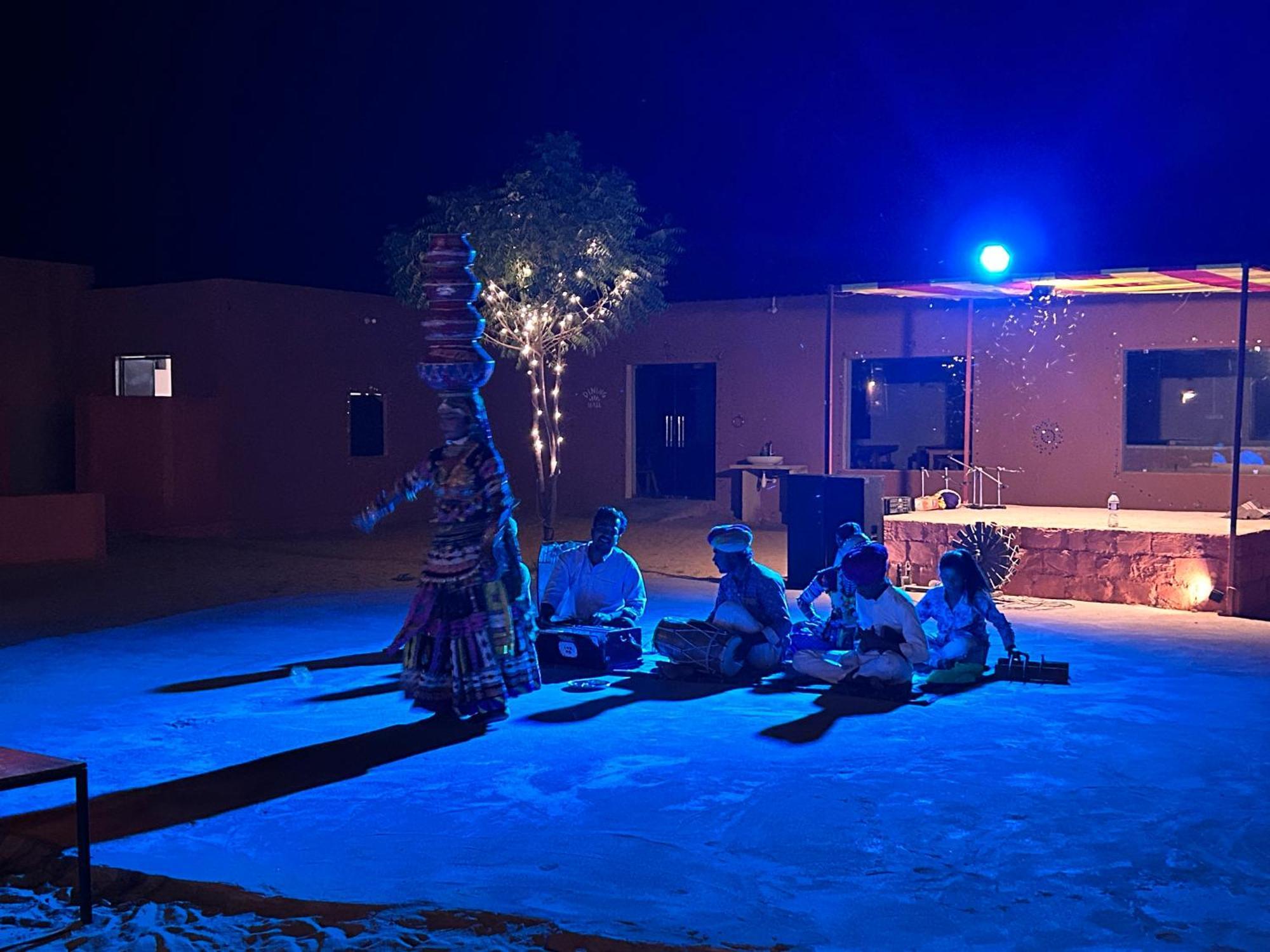 Sunny Desert Camp Kuri Екстер'єр фото